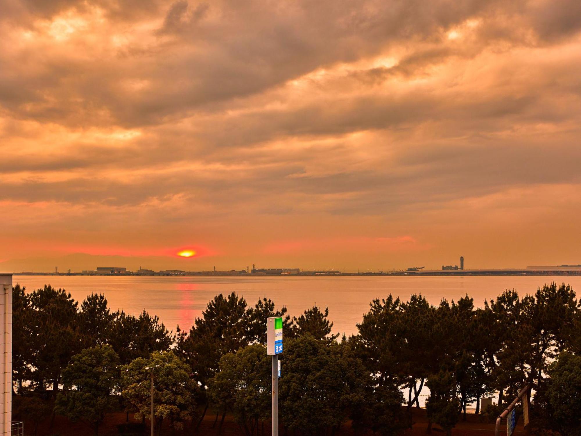 Ez Kansai Airport Seaside Hotel